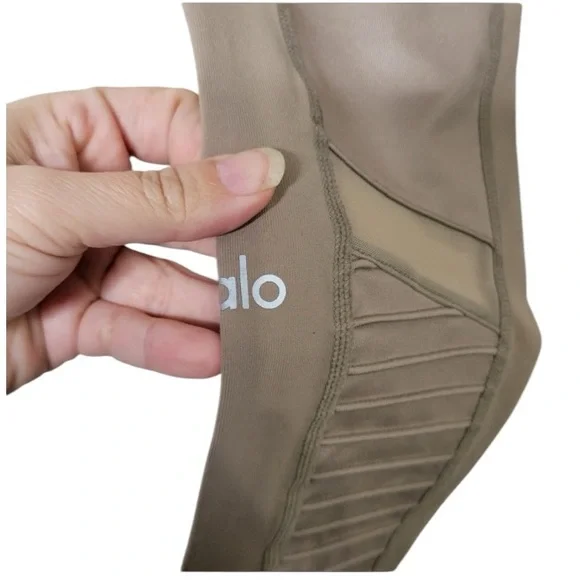 ALO moto leggings sz Medium - Picture 3 of 8